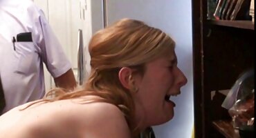 cam sex trực tiếp Người phụ nữ bị đụ phim sex anime ko che bởi một anh chàng xoăn tội nghiệp.